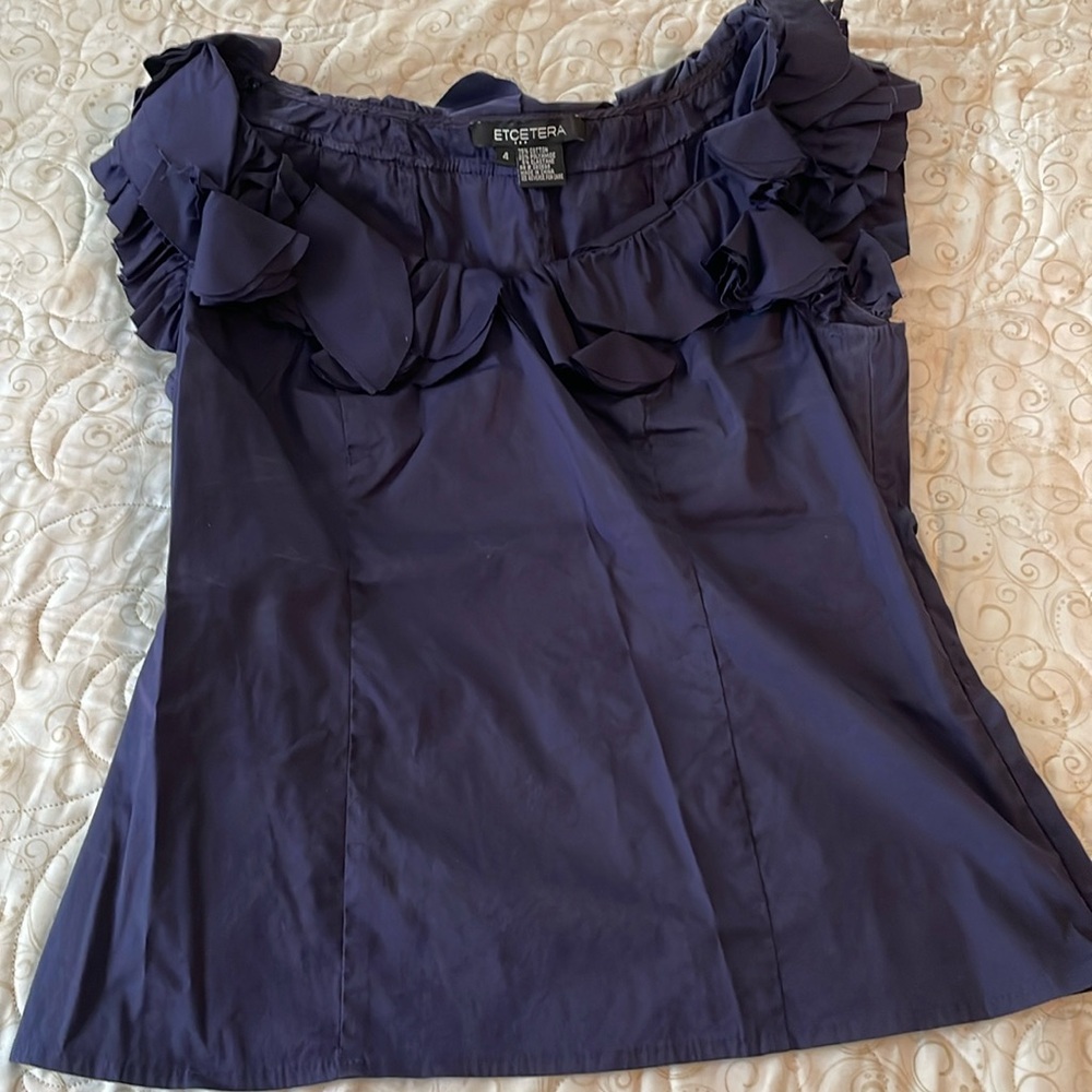 Beautiful navy Etcetera summer top